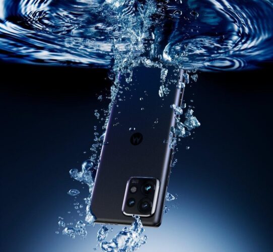 Motorola Edge 40 Pro  waterproof